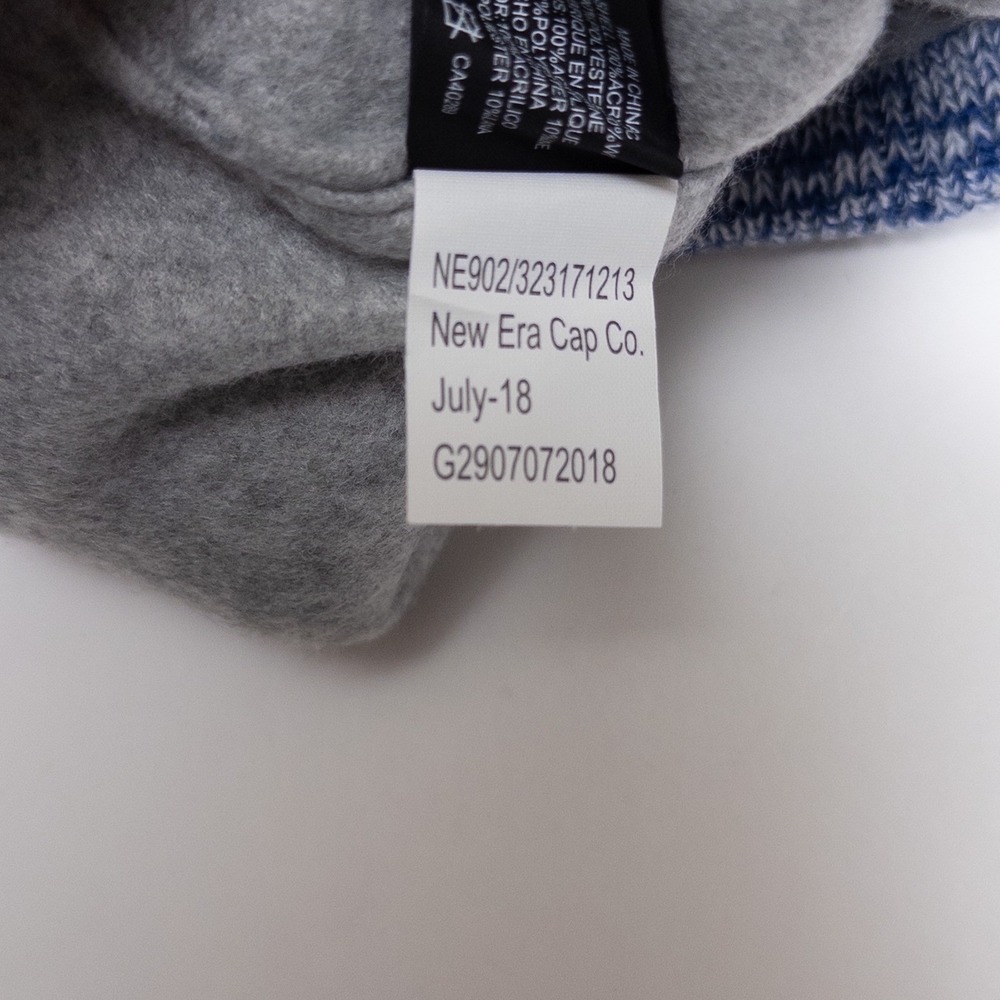 New Era Pom Pom‎ Knit Beanie Gray Blue Striped Winter Hat - Picture 15 of 17